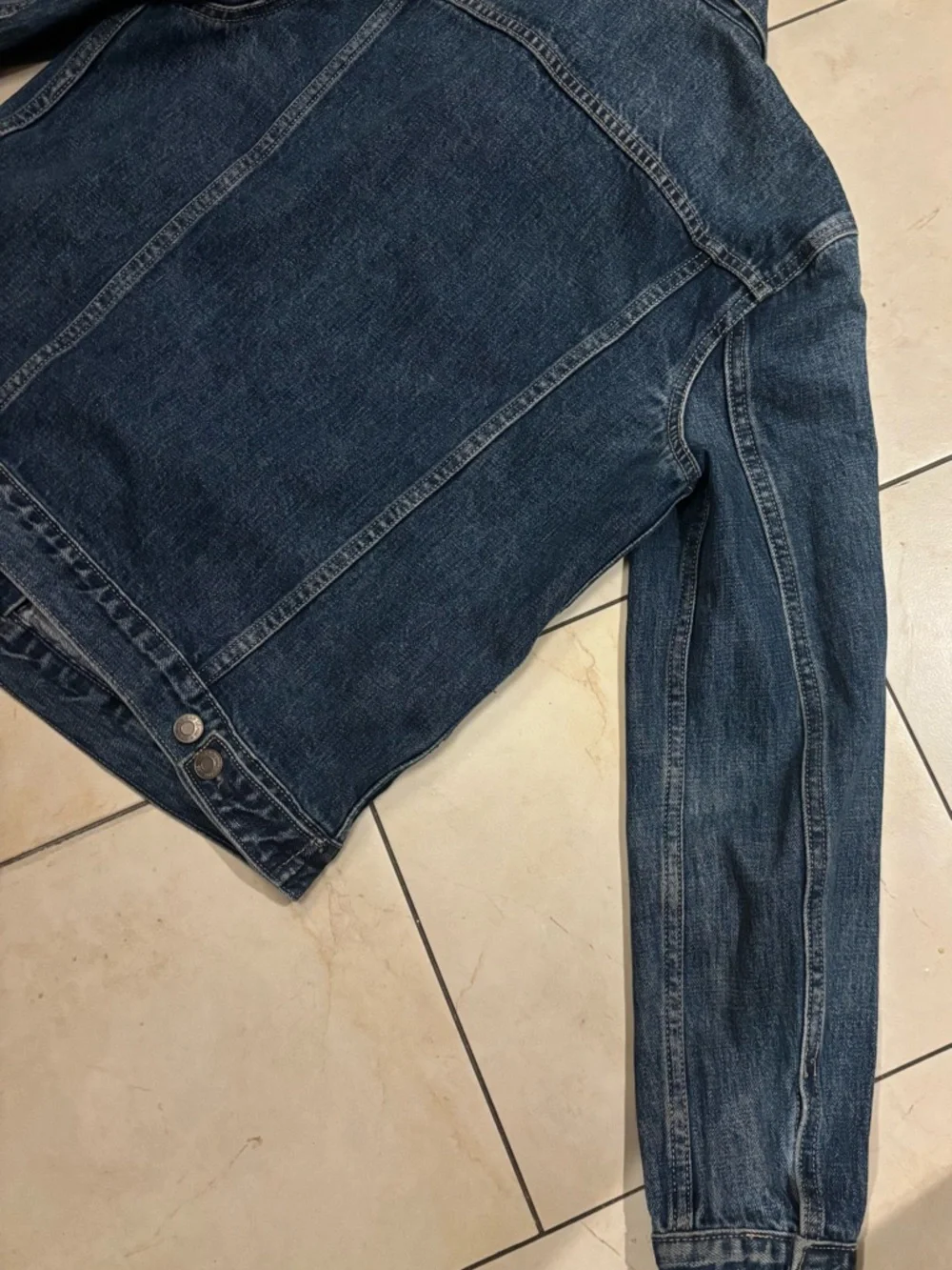 GAP Vintage Style Medium Blue Denim Jacket - Picture 5 of 6